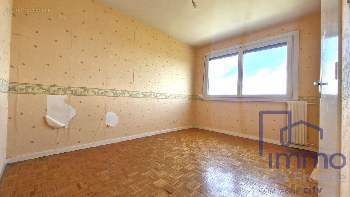 chambre 2 avec placard mural ACTUELLE - Appartement à VILLARS