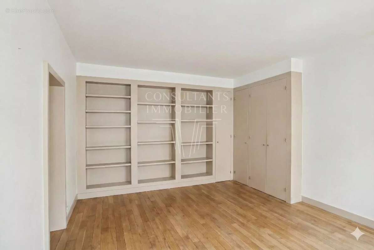 Appartement à PARIS-6E