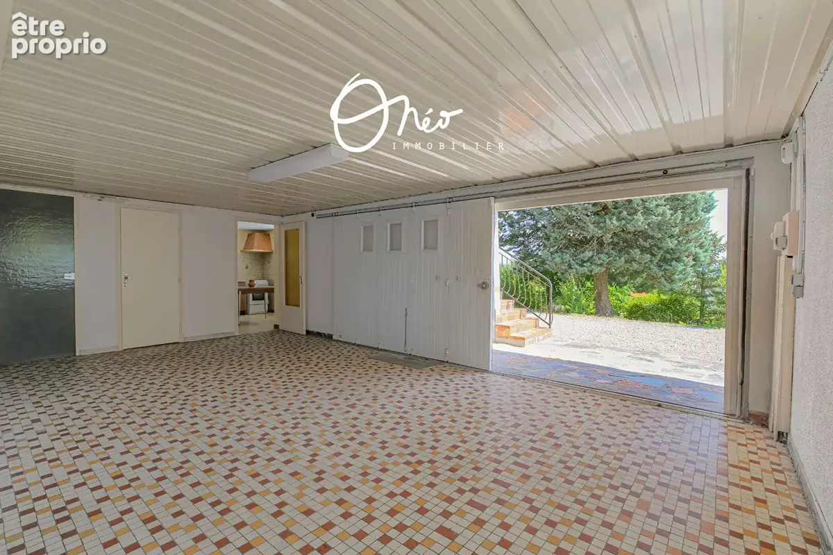 Givors - Maison individuelle avec sous-sol complet et jardin de 1267m2 - photo 17