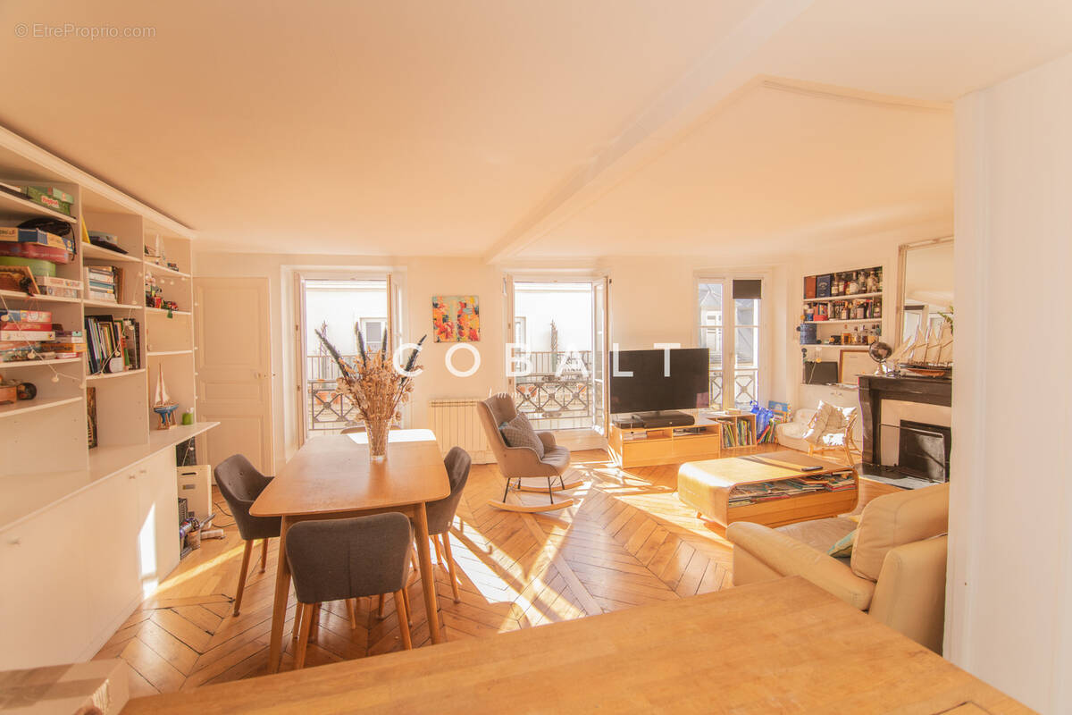 Appartement à PARIS-9E