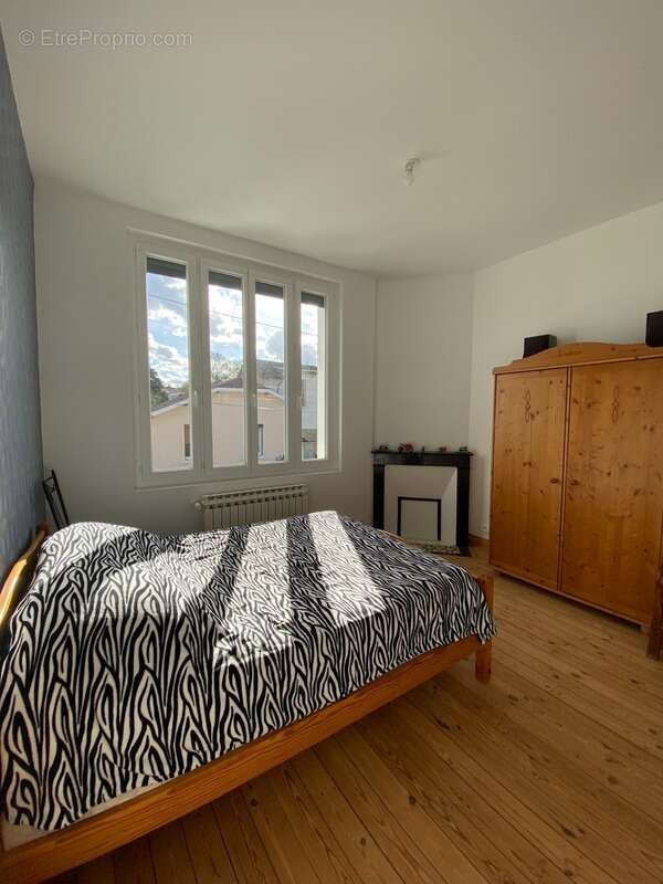 Maison à RUELLE-SUR-TOUVRE