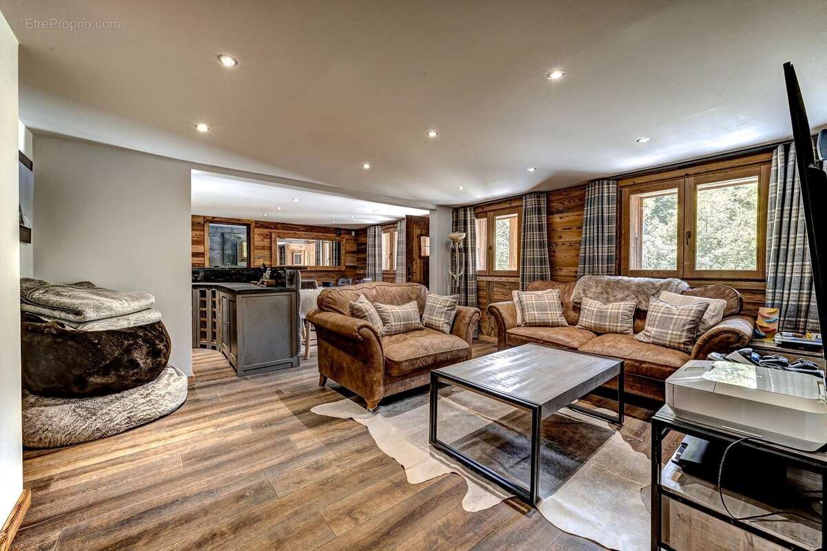 Maison à ARACHES-LA-FRASSE