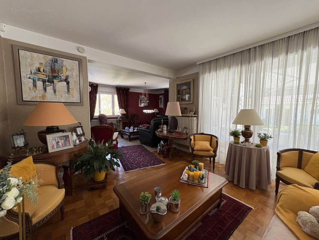 Maison à LUXEUIL-LES-BAINS