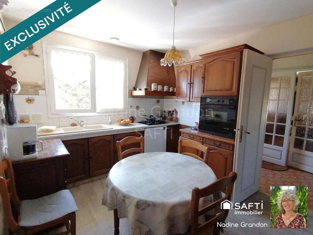 Maison 96 m² à Touverac  - photo 8