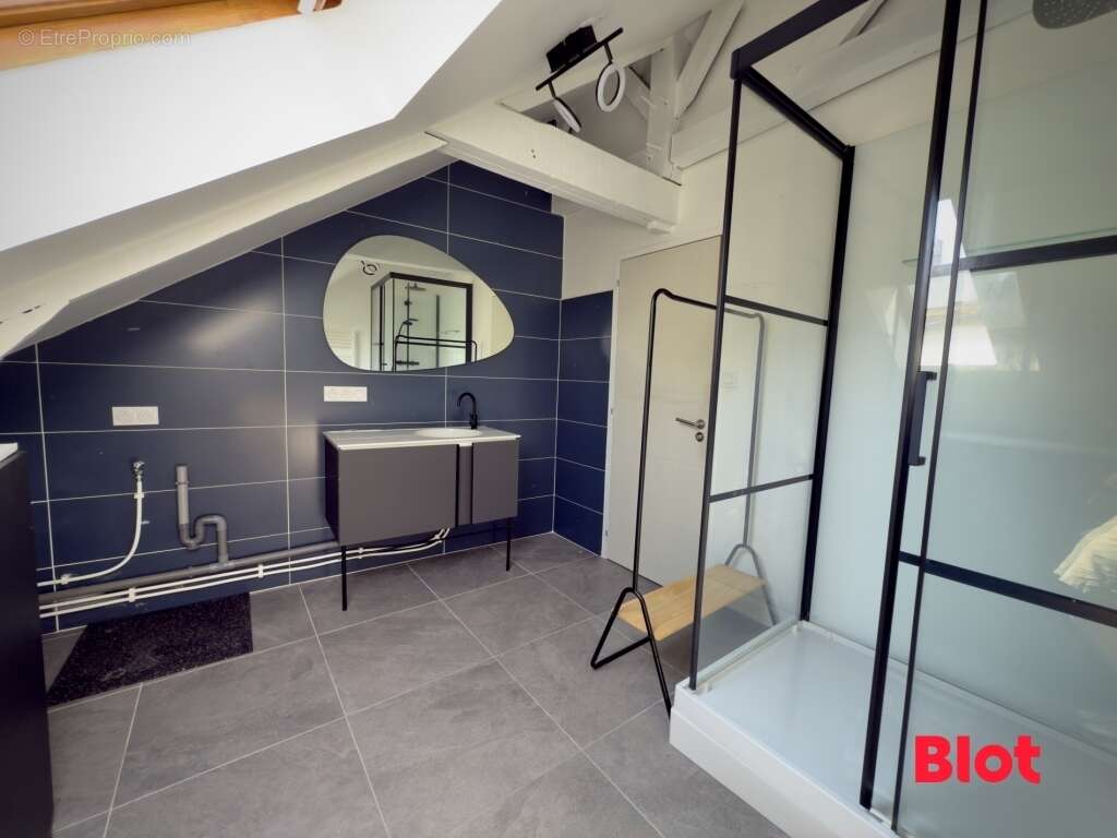 Appartement 79 m² à Vitre  - photo 9