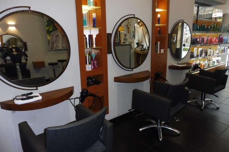 Salon de coiffure centre ville blois (41) - photo 3