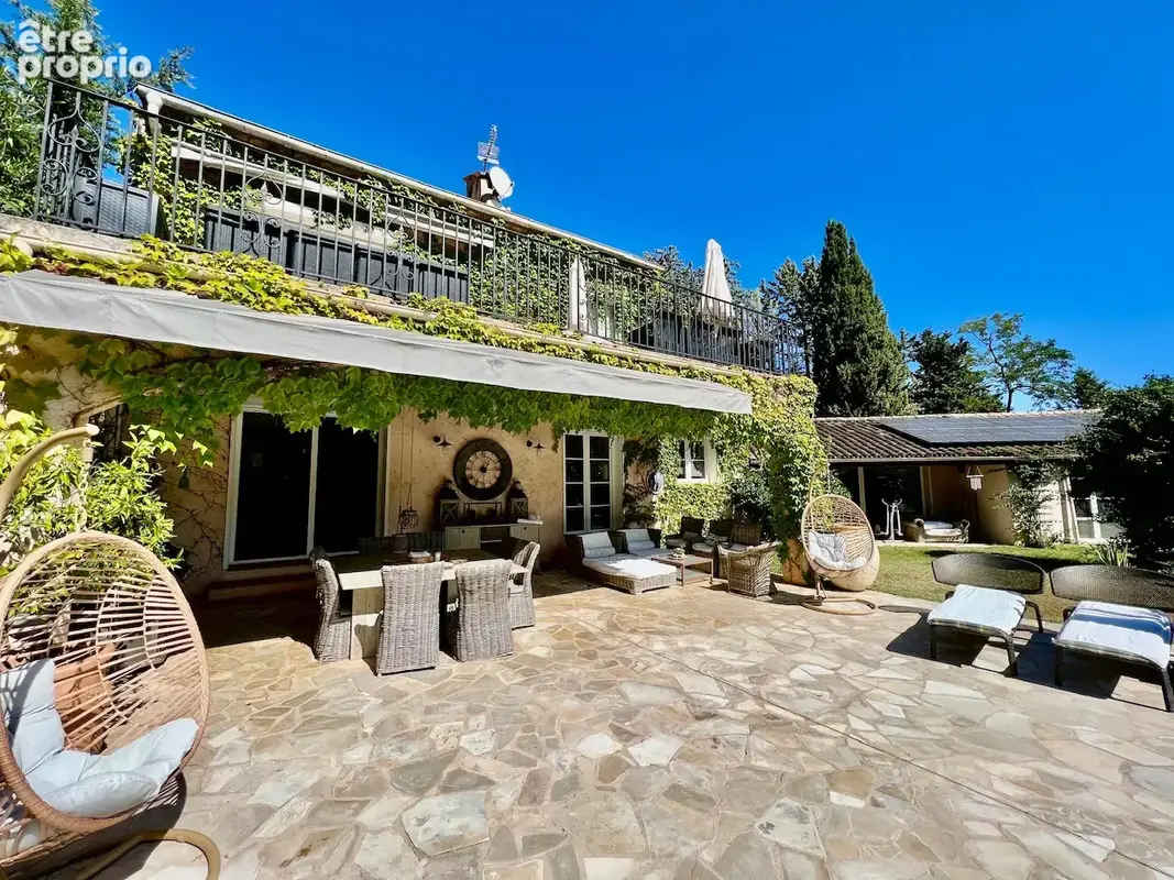 Villa moderne de 346m2 pleine de charme, au calme absolu situé à 500 mètres de Mougins - photo 5