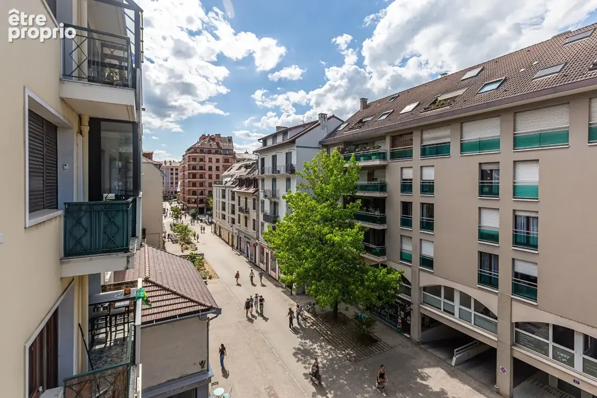 Agence immobiliere laforet - exclusivite - "pétunia" - annecy hyper-centre - appartement t3 de 63,03m² - balcons - cave - grenie - photo 9