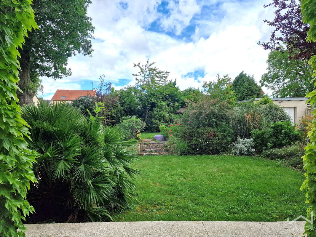 Maison à BOIS-D'ARCY