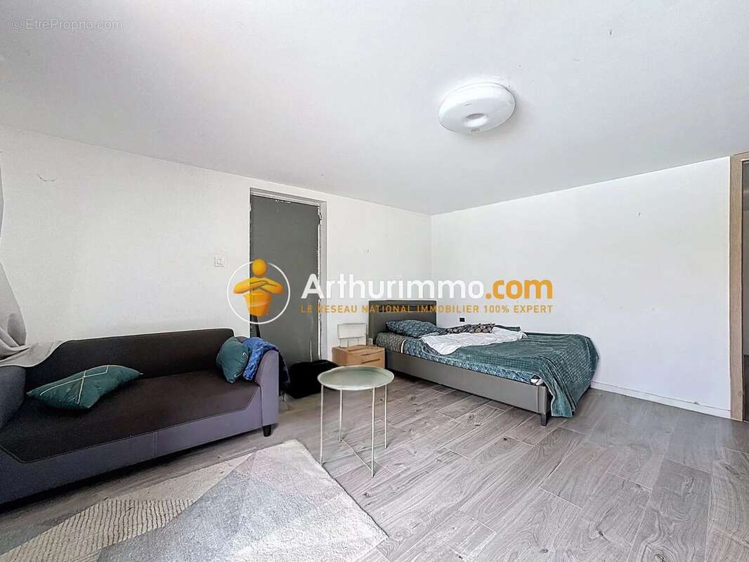 Maison à VILLEFONTAINE