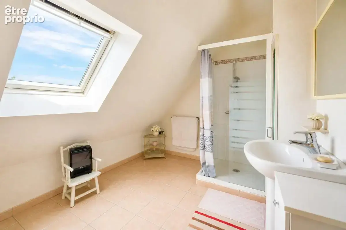 Maison de 7 pièces de 176 m² à Nouans-les-Fontaines - photo 20