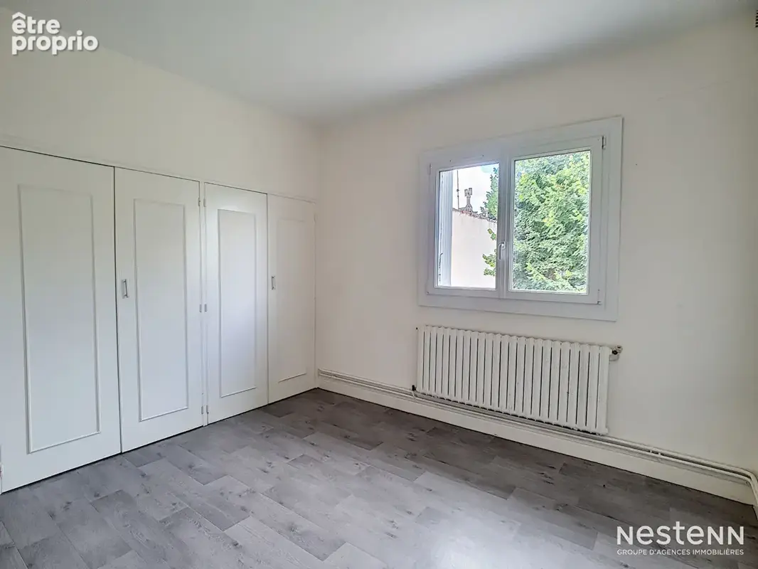 À Vendre - Maison d'architecte de 220 m² avec jardin et double garage à Condom - photo 9