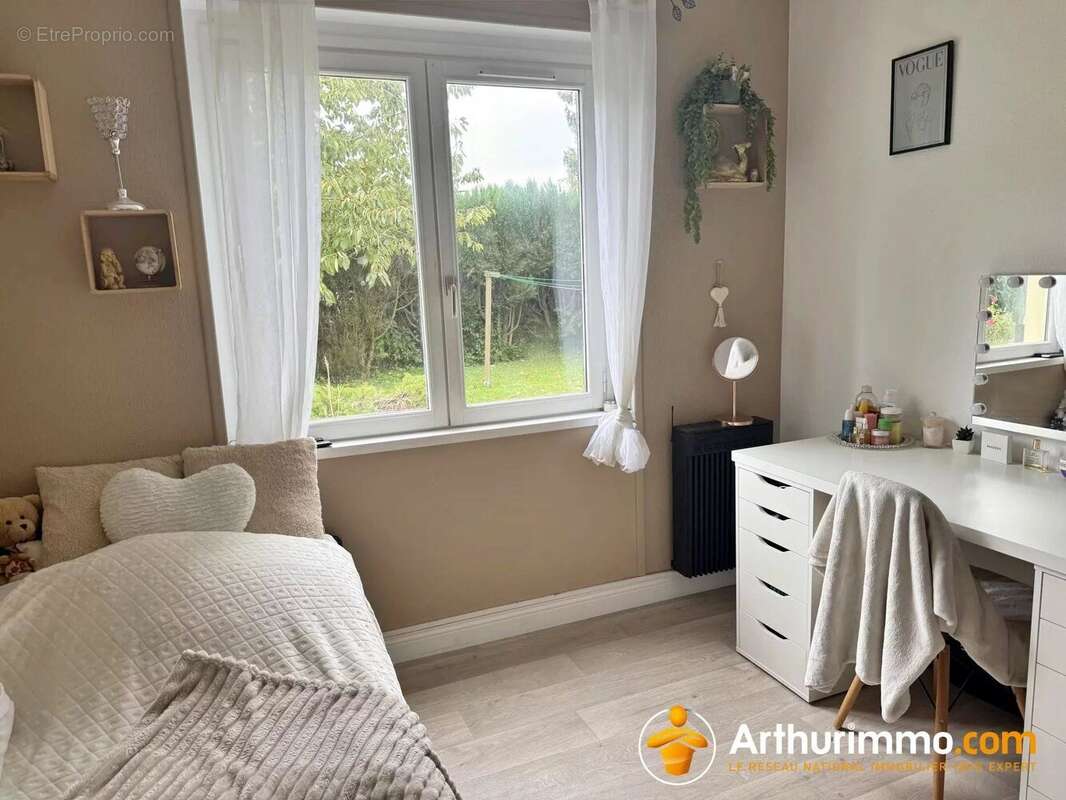 Maison à IVRY-LA-BATAILLE