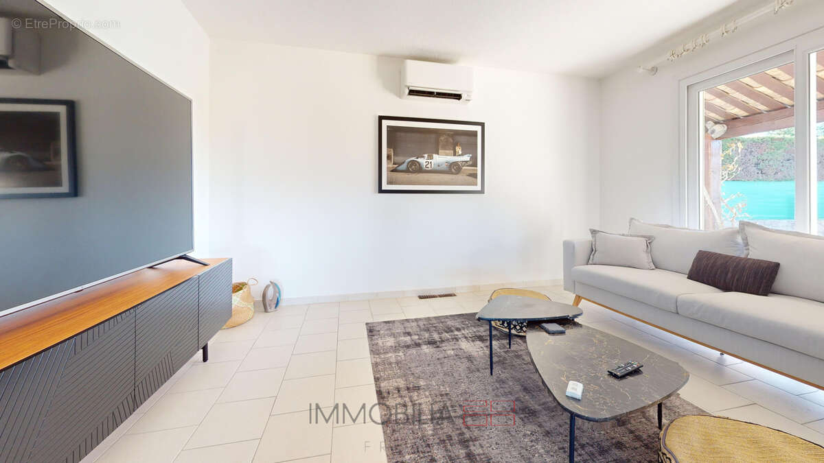 À vendre   maison - appartement indépendant - piscine et dépendances - photo 7
