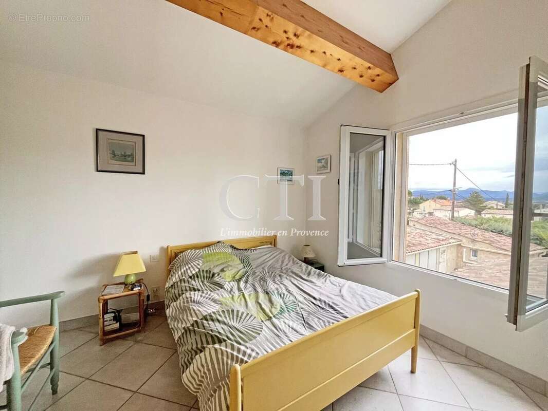 Maison à VAISON-LA-ROMAINE