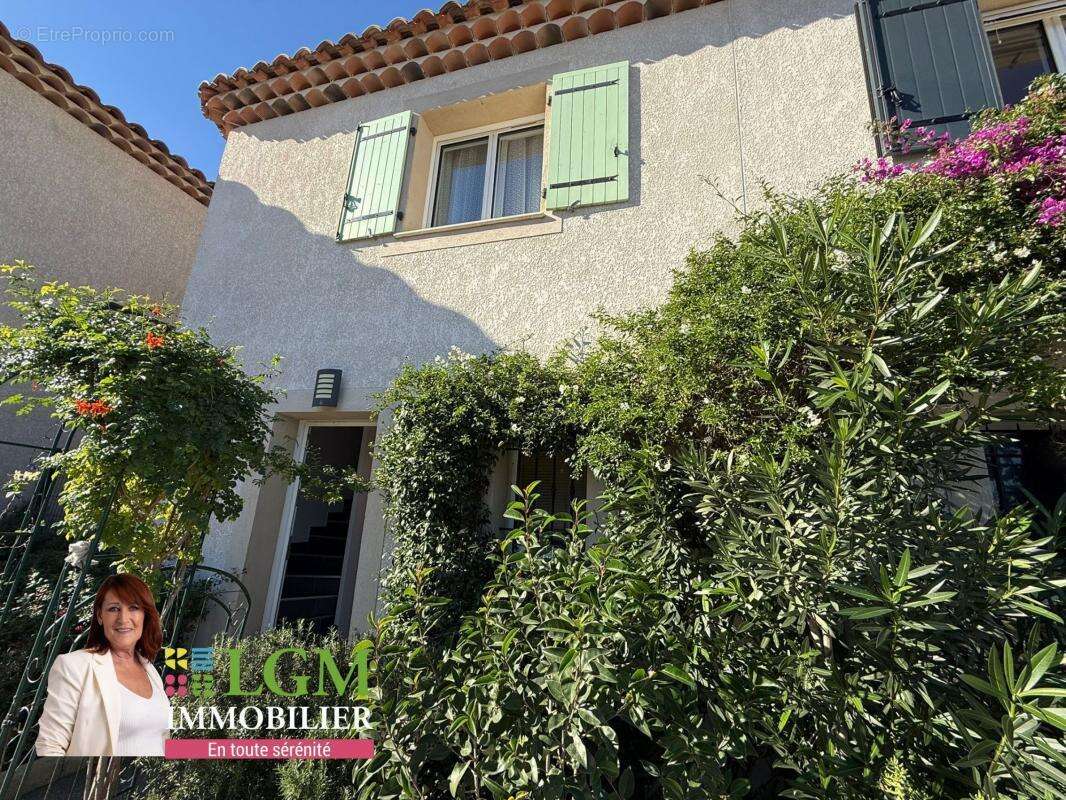 Maison à CHATEAUNEUF-LES-MARTIGUES