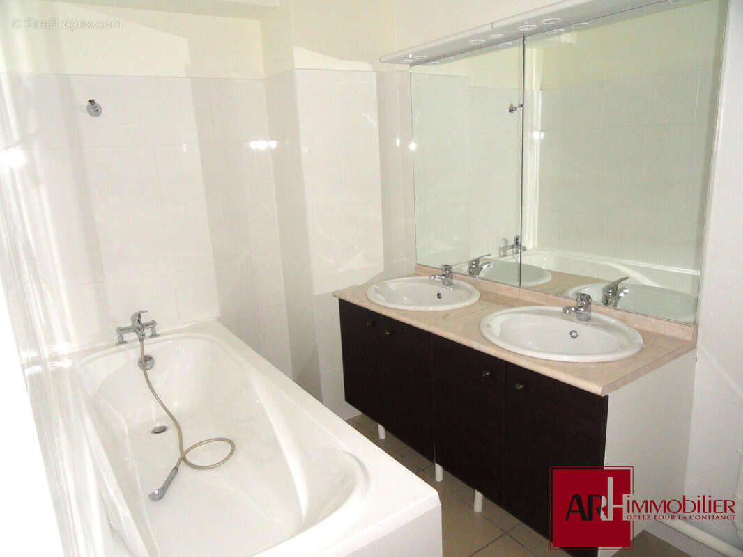 Appartement à SAINT-DENIS