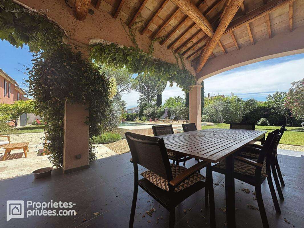 Mas entièrement rénové, 8 pièces, 308 m², ORANGE SUD - photo 16