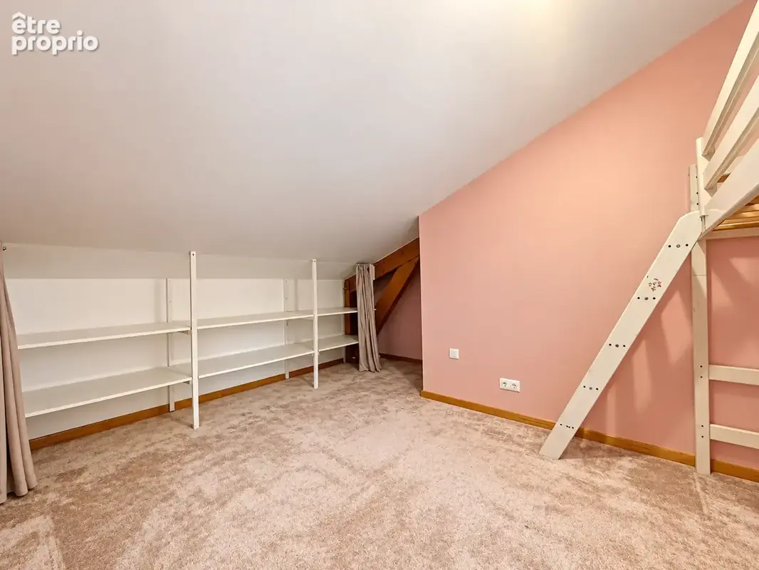 Maison entièrement rénovée   5 chambres   Dépendance   Terrain de 543 m2 POLIGNAC - photo 8