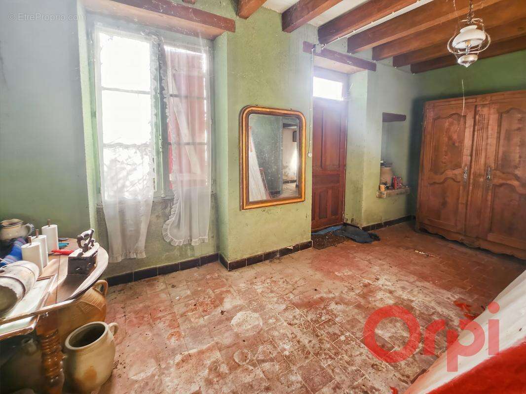 Maison à UZAY-LE-VENON