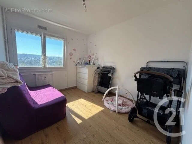 Appartement à PONT-EVEQUE
