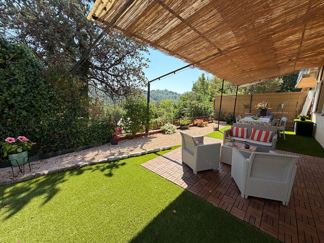 LA GAUDE - BAS DE VILLA 3 Pièces avec terrasse et parking - photo 7