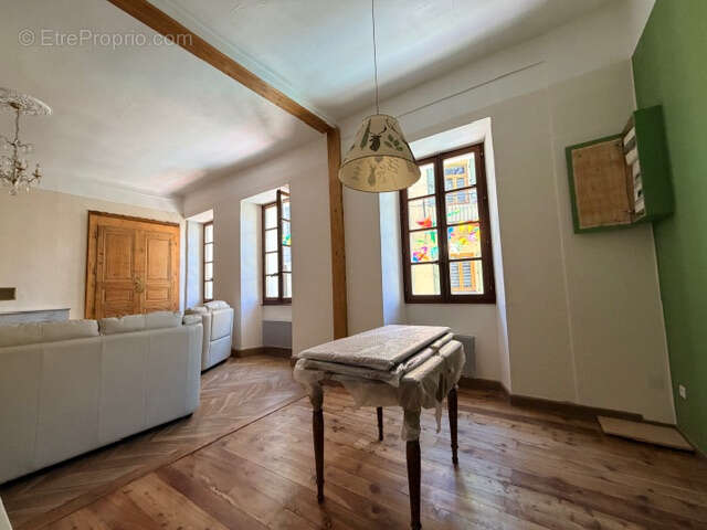 Appartement de charme entièrement rénové au cœur d’Embrun - photo 6