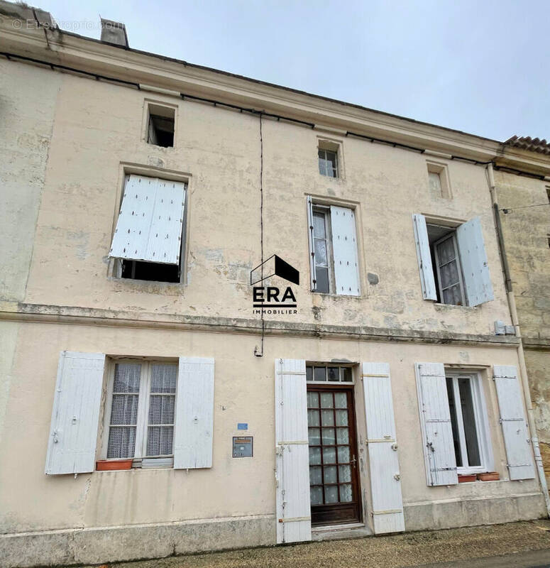 Maison à BOURG