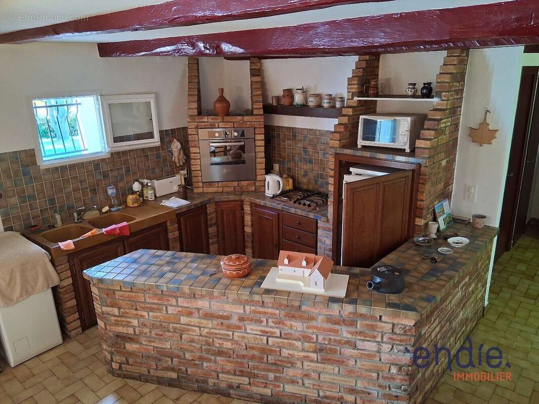 Maison à SAINT-BONNET-TRONCAIS