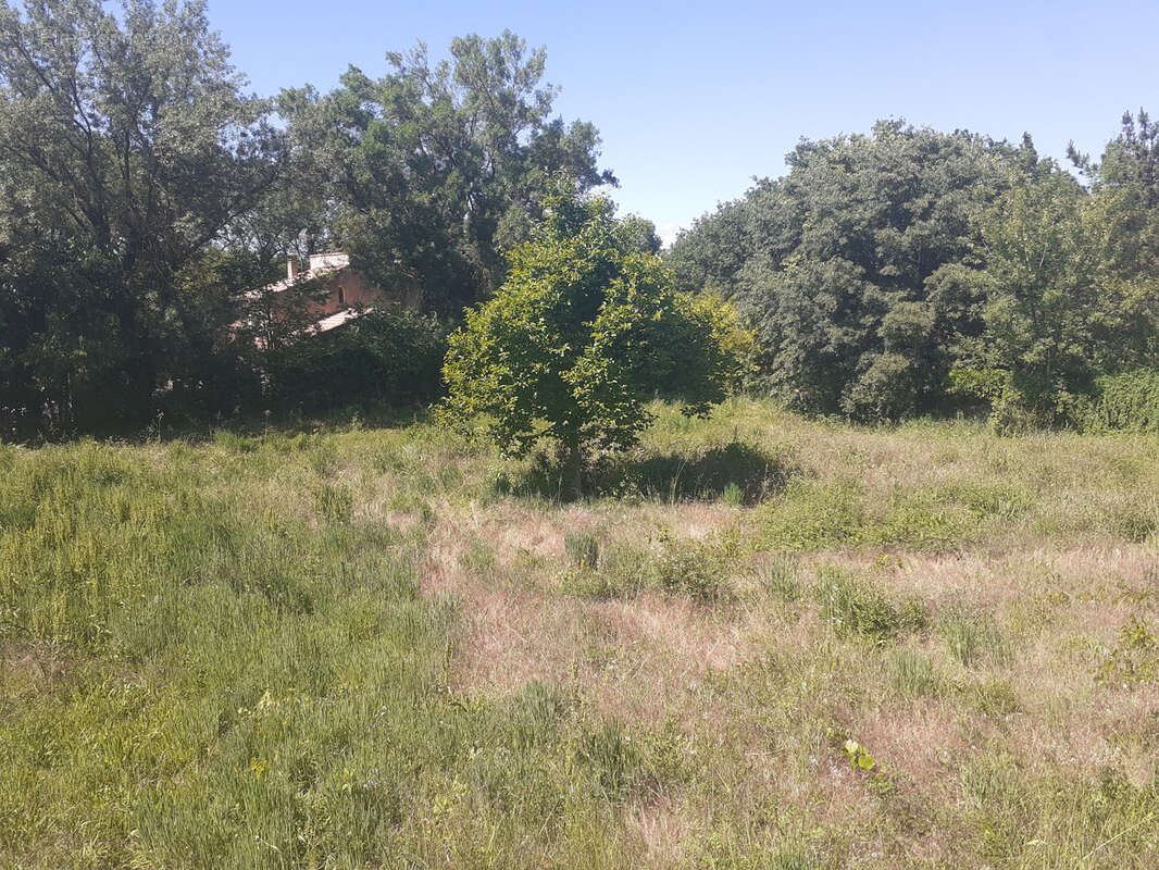 Terrain à LA ROUVIERE