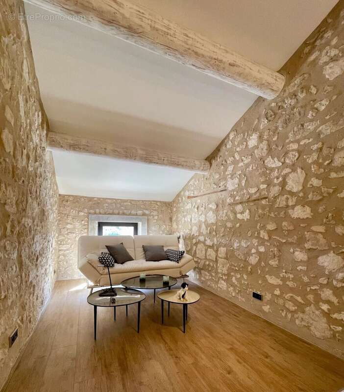 Maison à L&#039;ISLE-SUR-LA-SORGUE