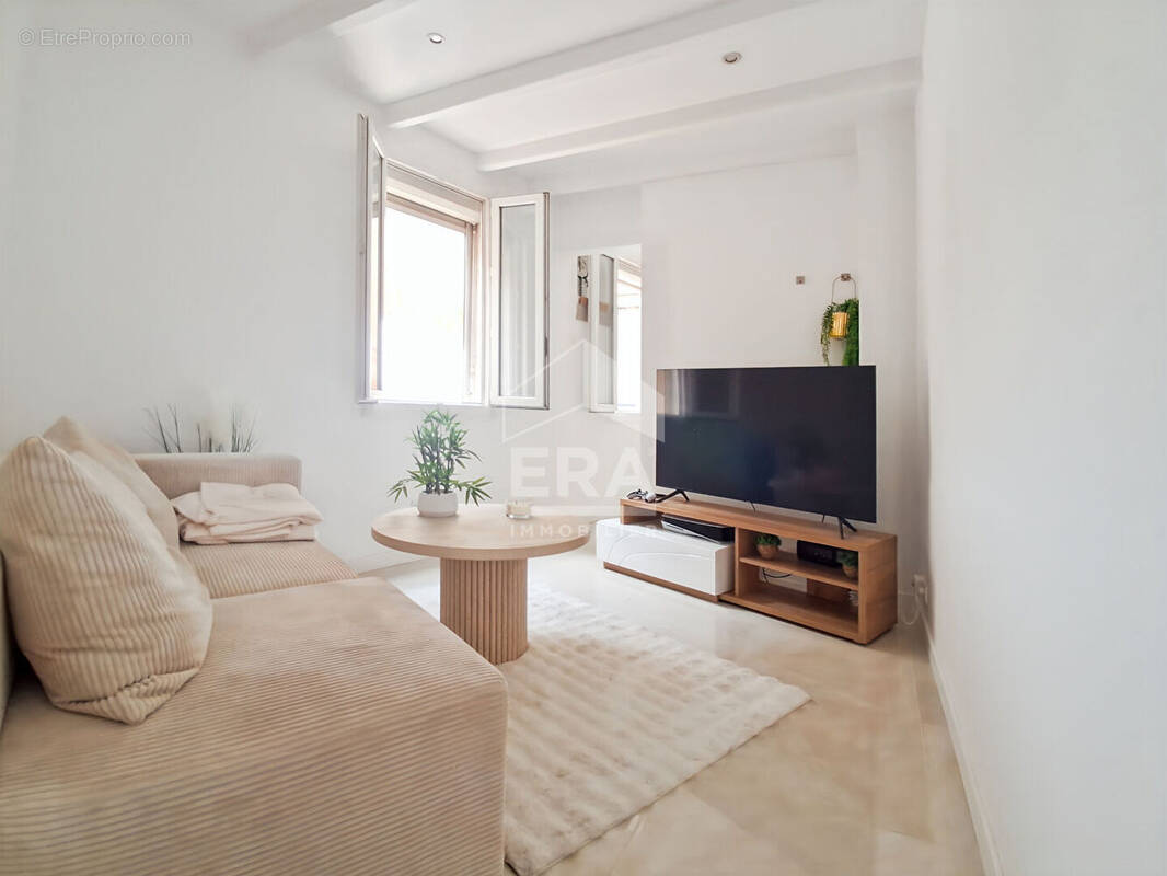 Appartement à MARSEILLE-6E