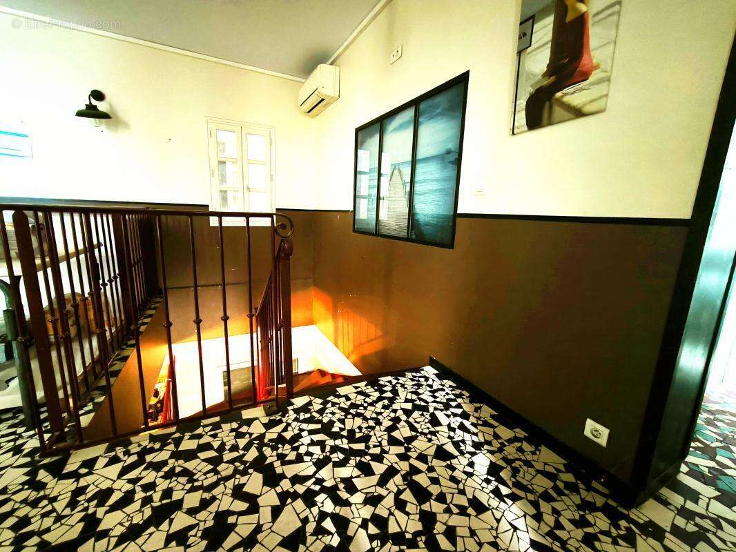 Commerce à PALAVAS-LES-FLOTS