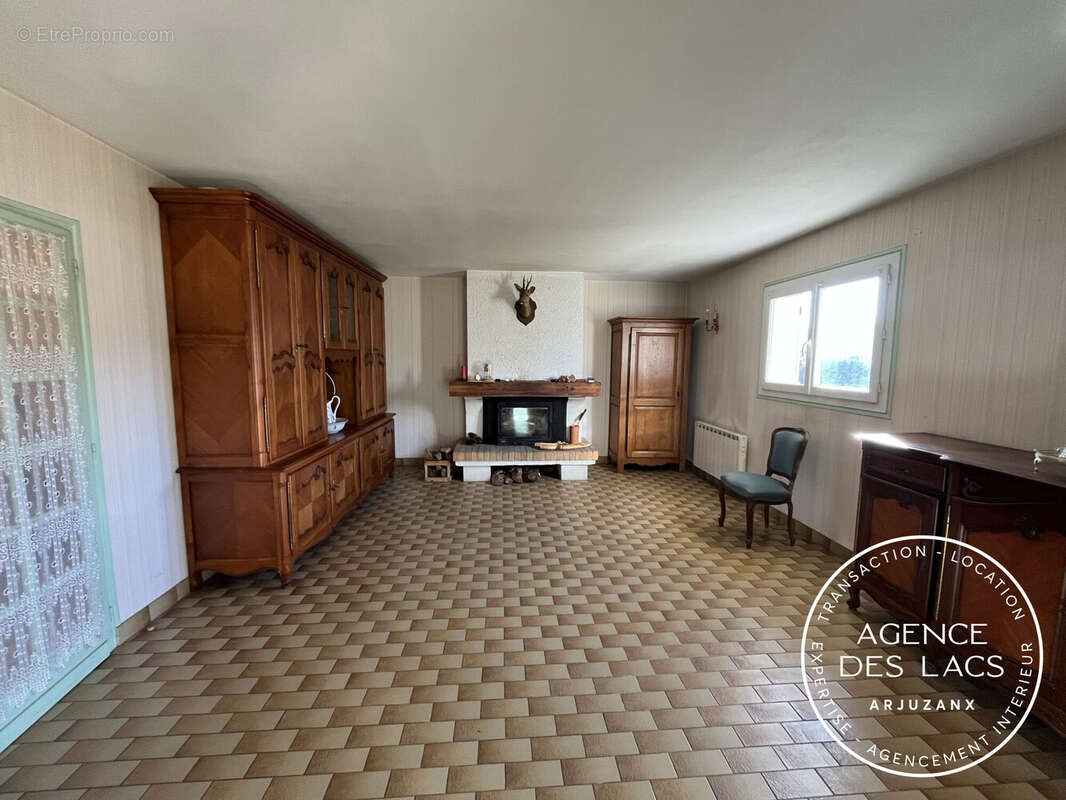 Maison à ONESSE-ET-LAHARIE