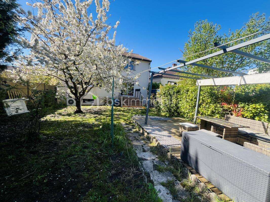 Maison à CLICHY-SOUS-BOIS