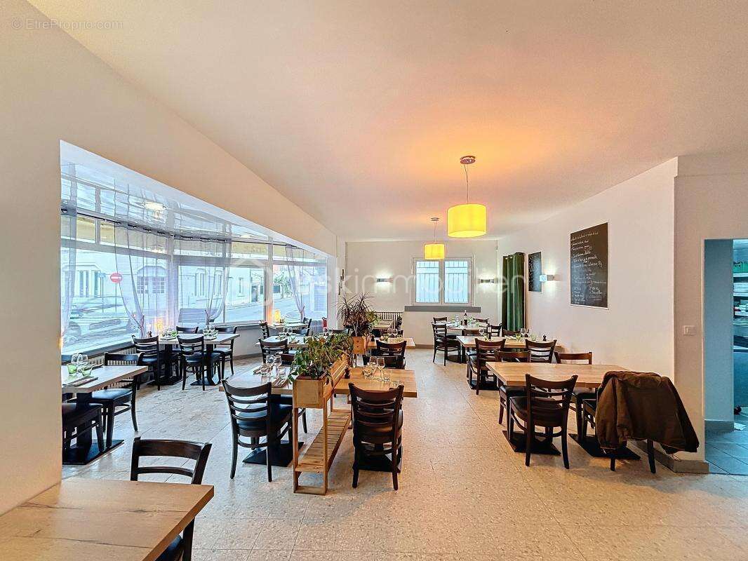 Commerce à SAVIGNY-SUR-ORGE