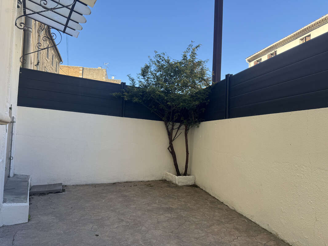 Maison à SAINT-GILLES