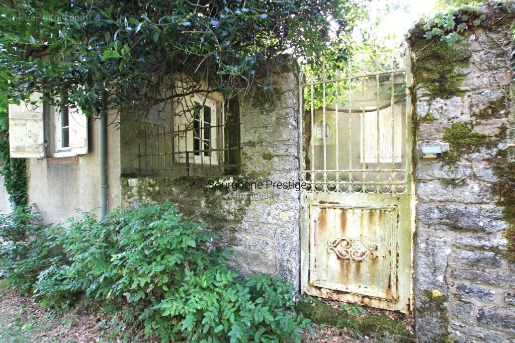 Maison à GIVRY