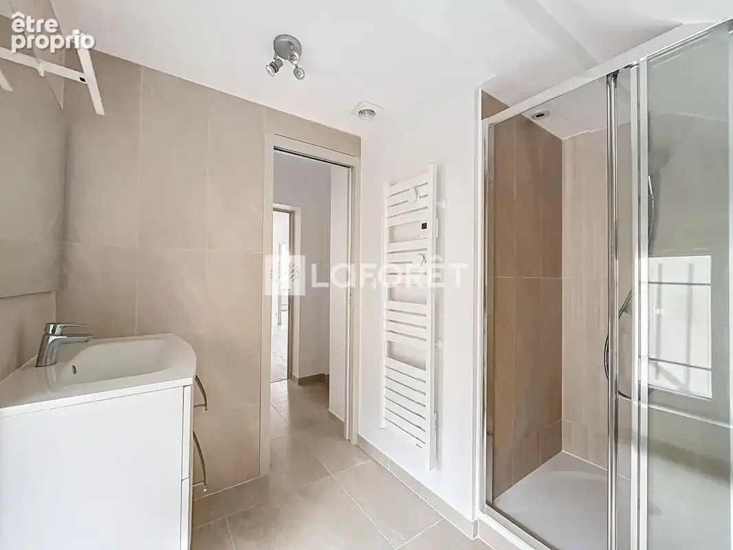Charmant appartement rénové en plein coeur de Saint Germain en Laye - photo 13