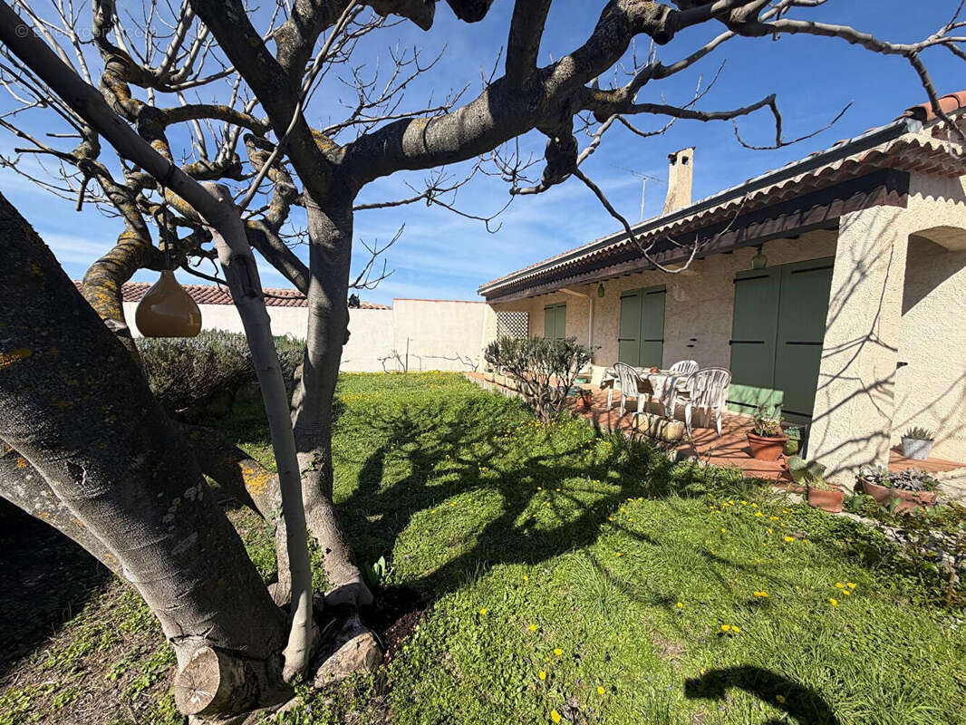 Photo 2 - Maison à SIMIANE-COLLONGUE