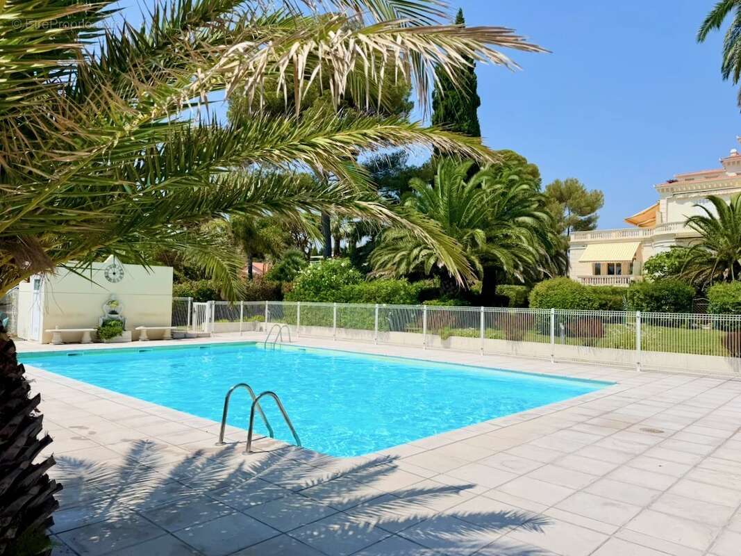 Appartement avec jardin privatif dans la prestigieuse Villa Palladio - photo 5