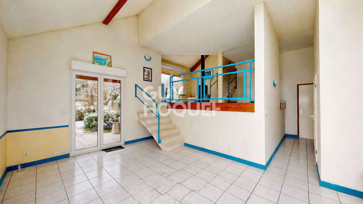 Appartement à SEVRIER