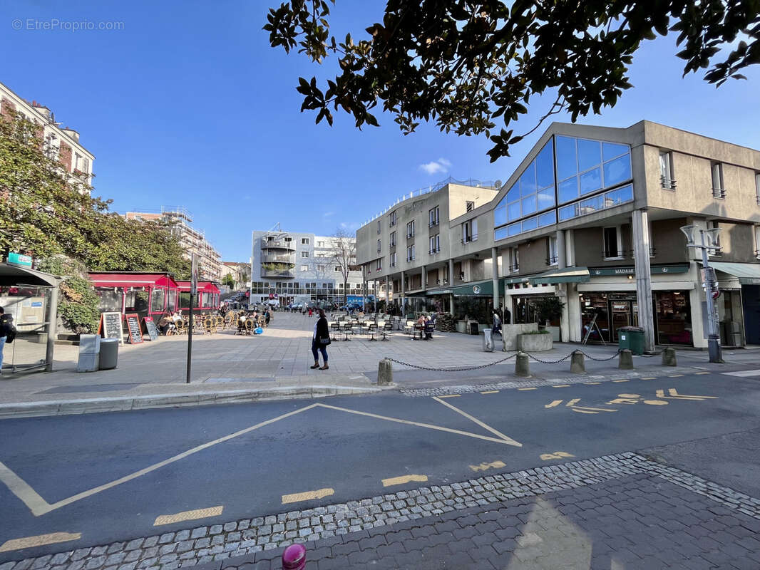 Commerce à BAGNOLET