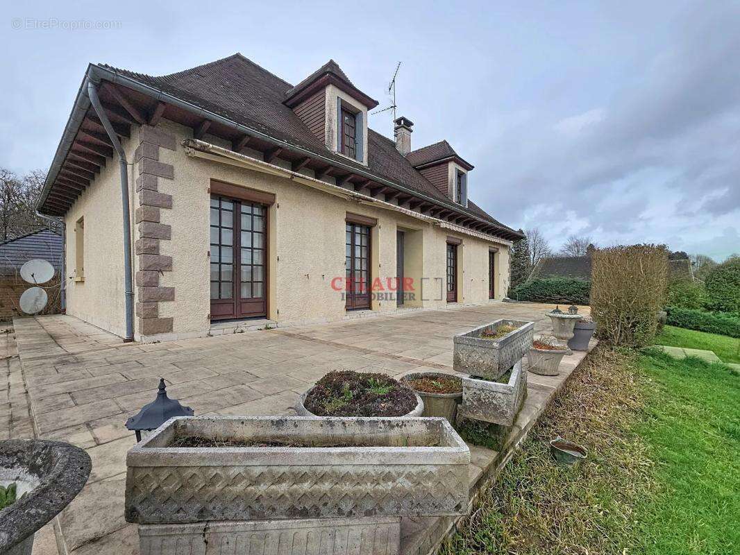 Maison à LUBERSAC
