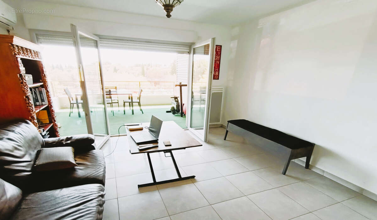 FRÉJUS, Quartier Galliéni - 2P avec grande loggia et double garage - photo 4