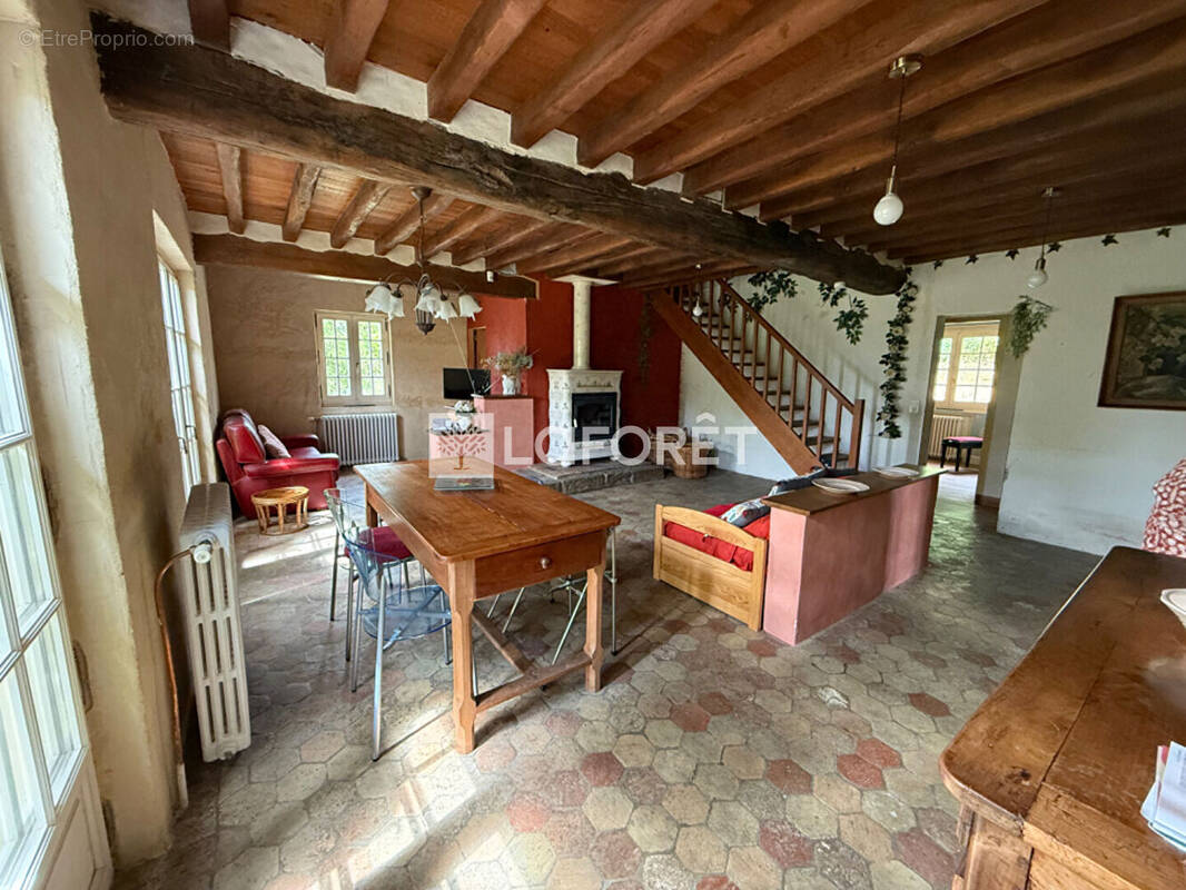 Maison à MEULAN