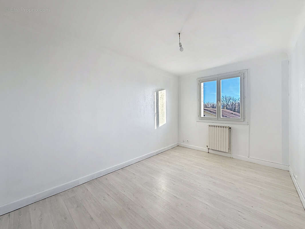 Maison à VEAUCHETTE