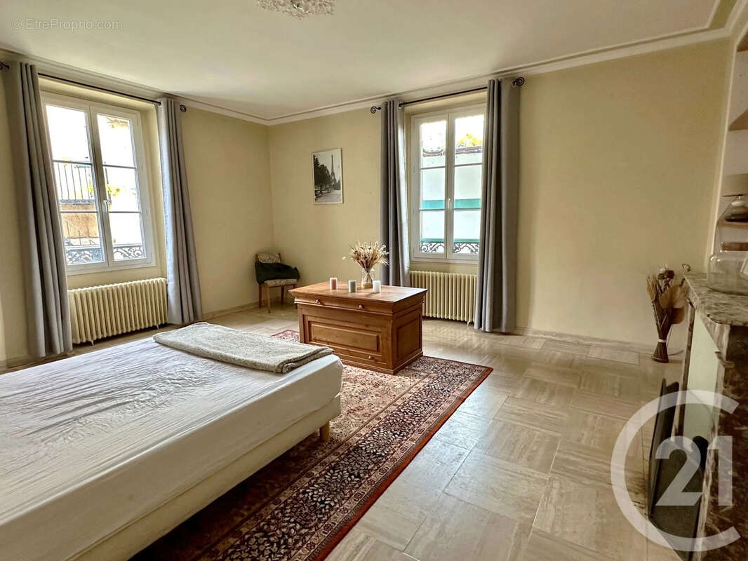Appartement à THORIGNY-SUR-MARNE