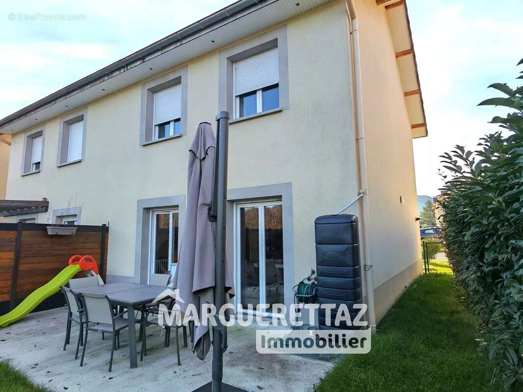 Maison à VIUZ-EN-SALLAZ