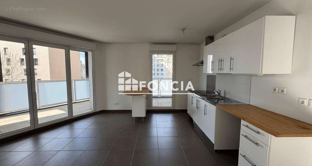 Appartement à LYON-7E